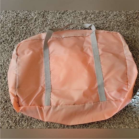 🛍️ FREE W/ ANY PURCHASE! - Picture 2 of 5